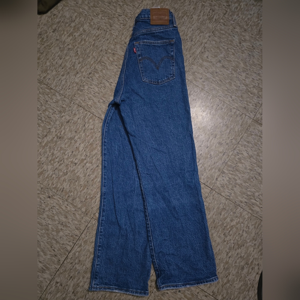 Classic Blue Women's Jeans 501